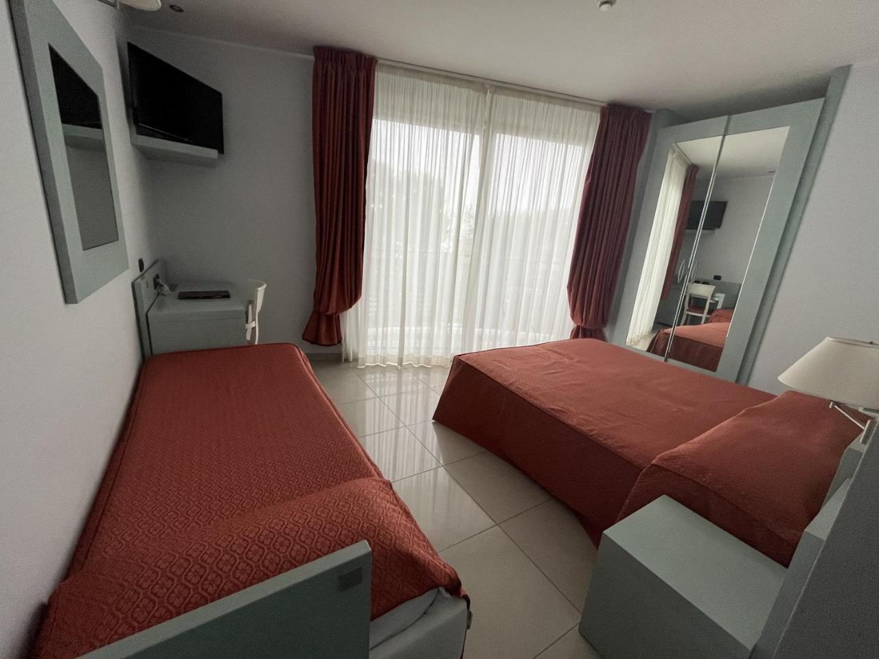 Hotel Eden Gigli Нумана Экстерьер фото
